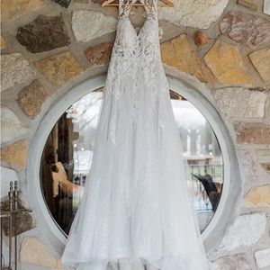 Galina signature Linear Glitter Halter Aline